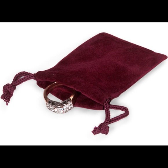 CLEARANCE 25 Velour Jewelry Bags 5 Of Each - Picture 9 of 9